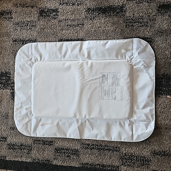 Inflatable Changing Pad - Picture 2 of 4